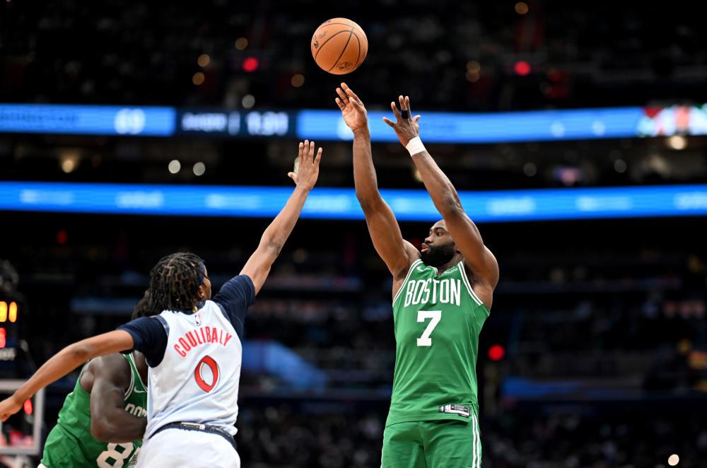 年轻面孔更 年轻面孔更