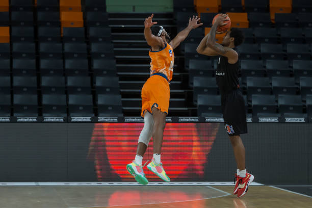 事增添了更 事增添了更