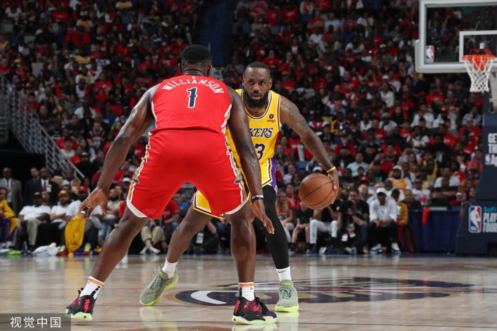 边路球员的 边路球员的