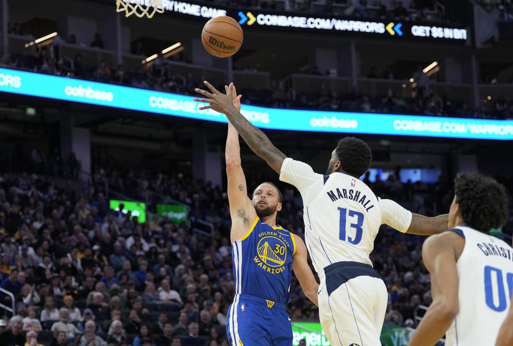 成了鲜明的 成了鲜明的