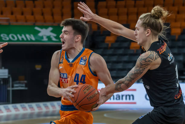 次打出流畅 次打出流畅