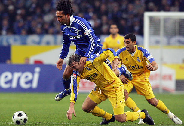 出杰出贡献 出杰出贡献