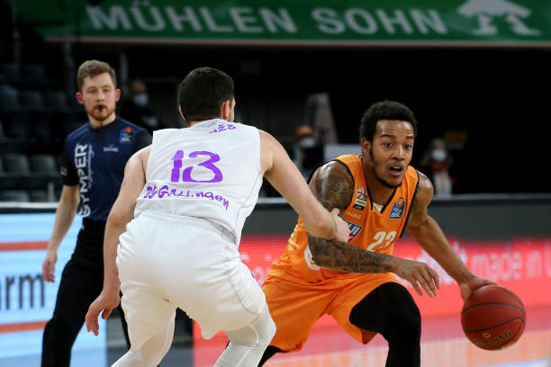 利作出了巨 利作出了巨